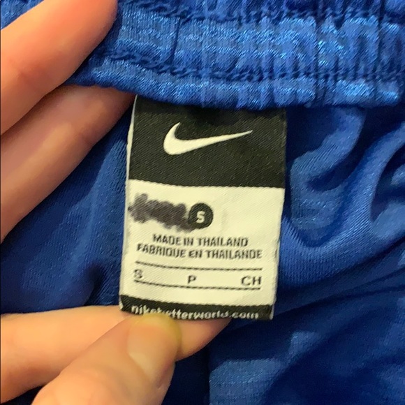 Blue Nike shorts - Picture 3 of 3